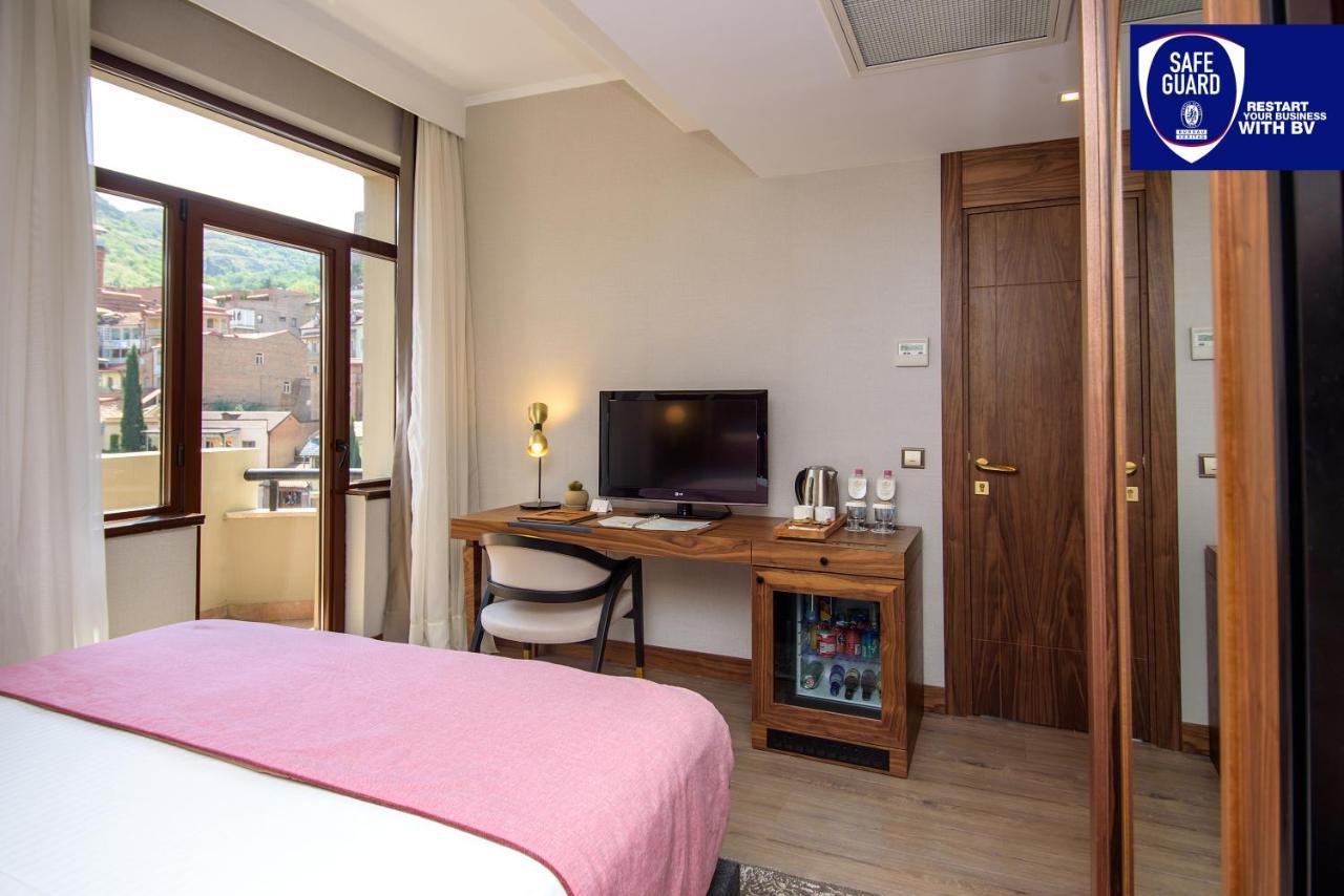 Premium Suite