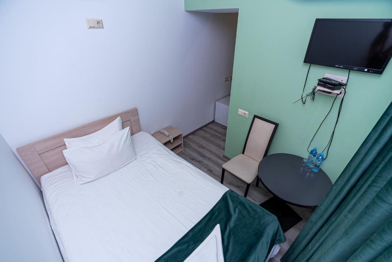 Budget Single Room,1385972378:JPEG