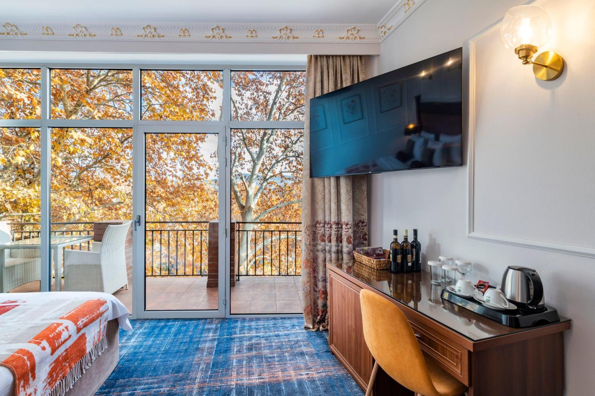 Standard Double or Twin Room Balcony