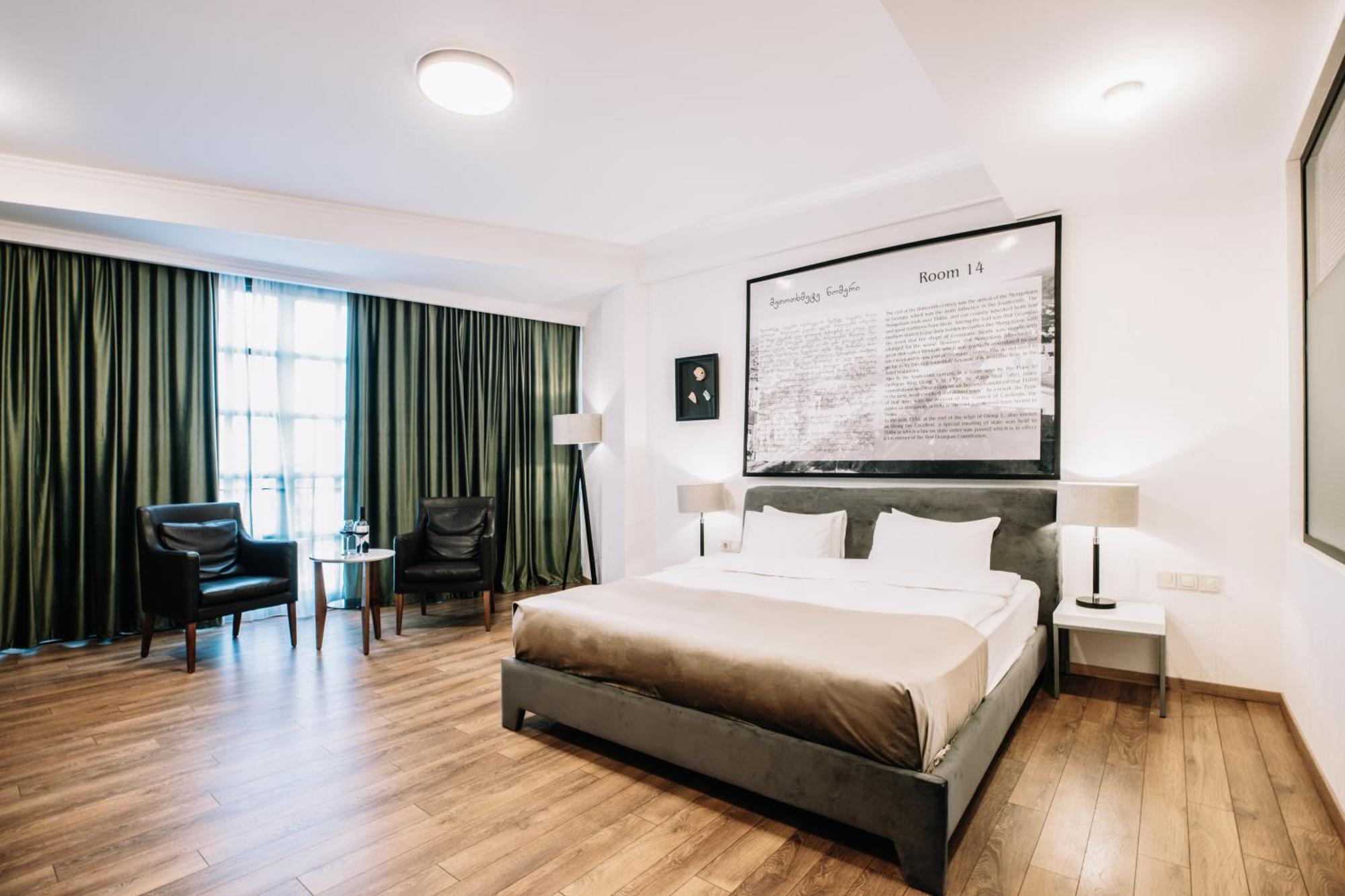 Superior King Room,1428492925:JPEG