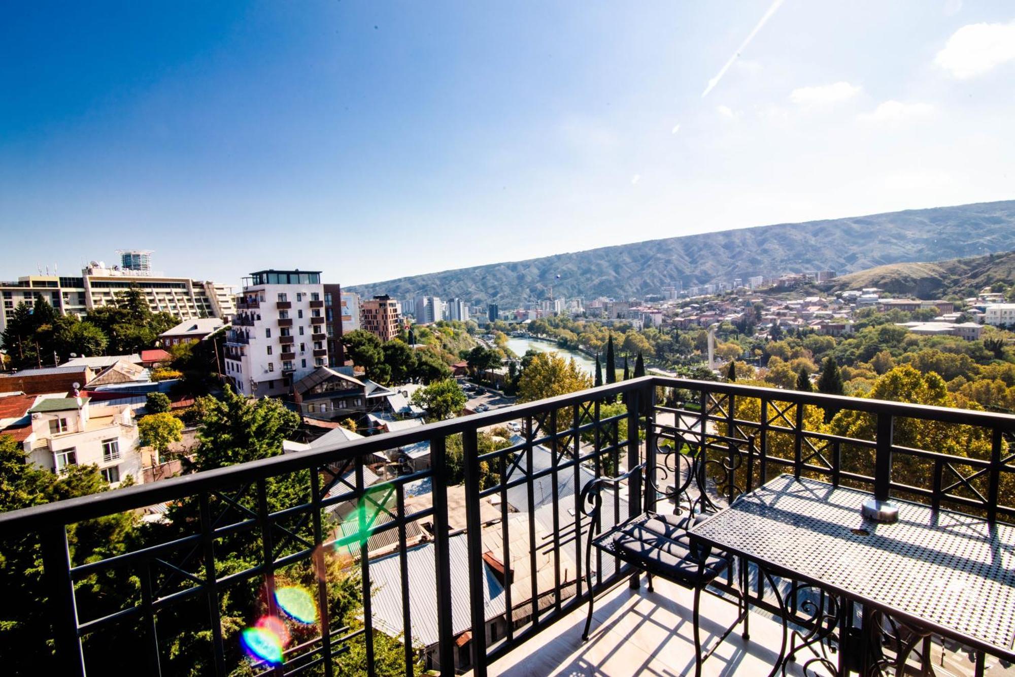 Deluxe Double or Twin Room Balcony