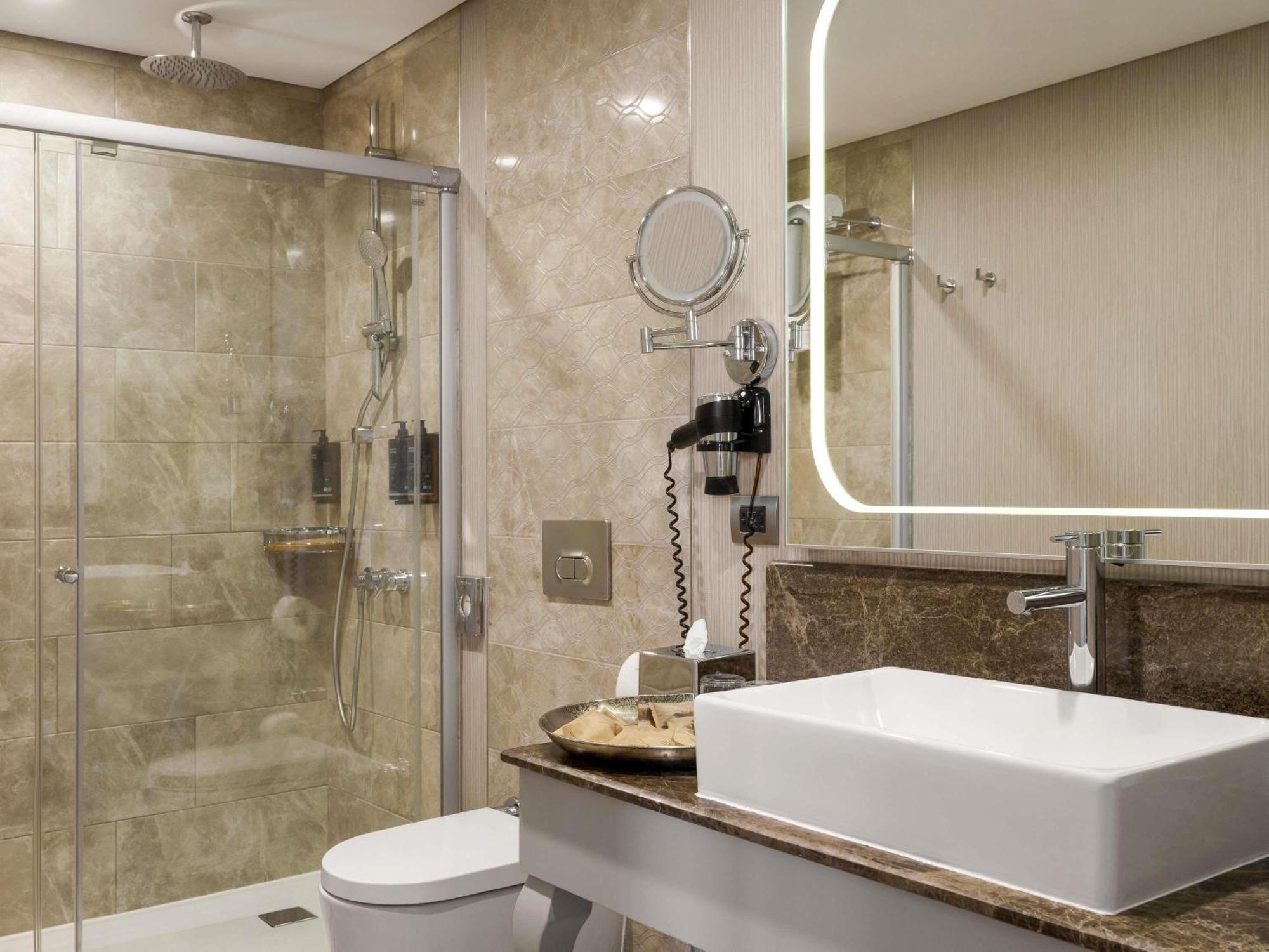 Executive Suite One Double Bed