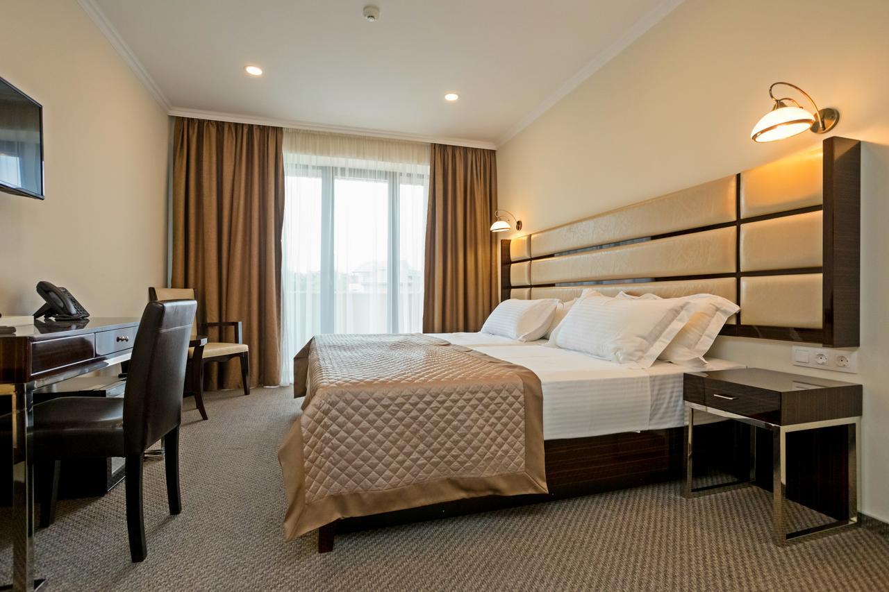 Deluxe Double or Twin Room with Balcony