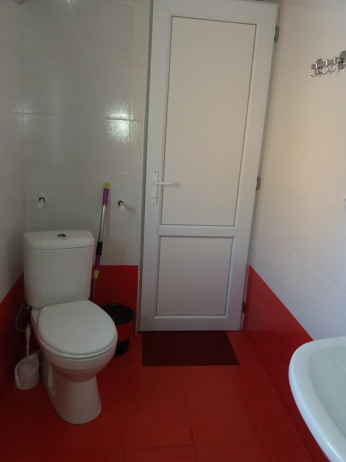 Economy Triple Room with Shared Bathroom