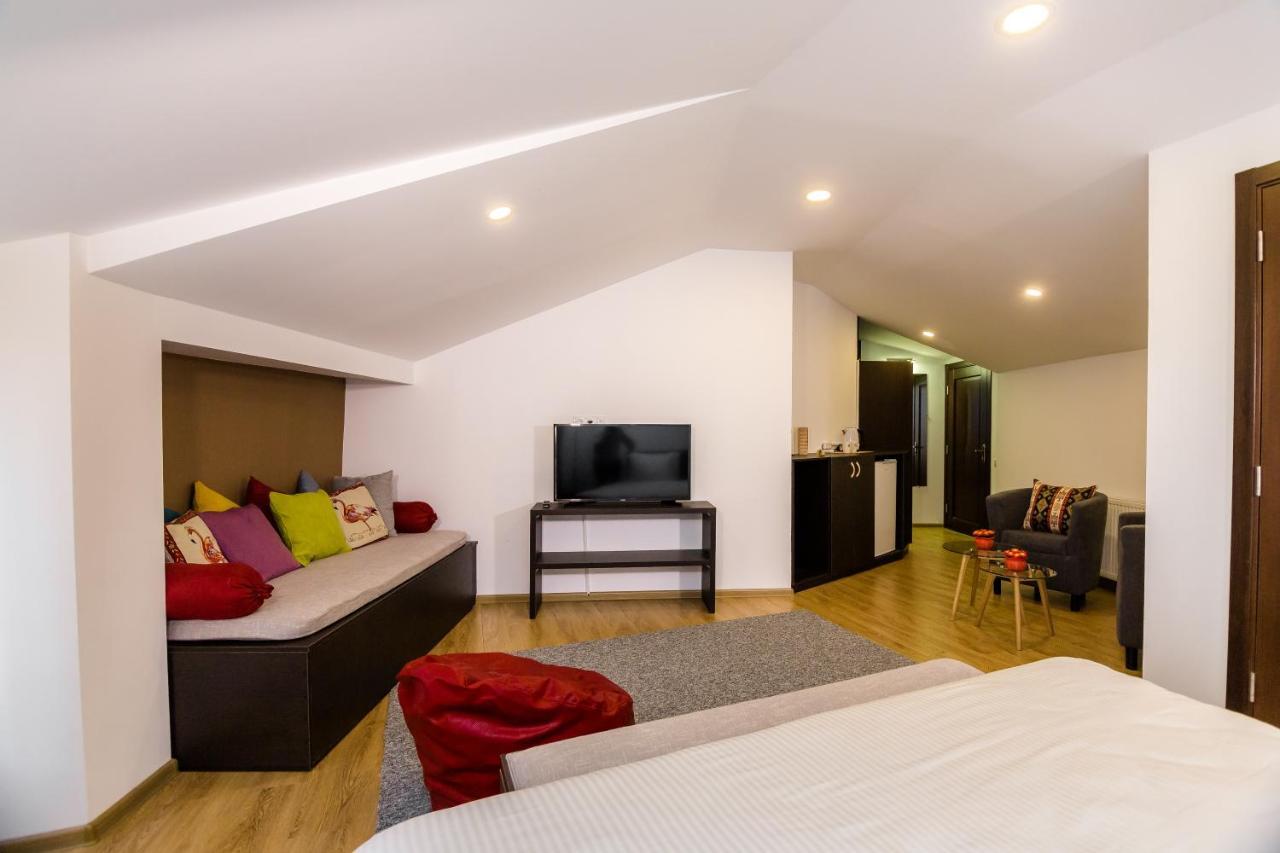 Deluxe Double Room Extra Bed