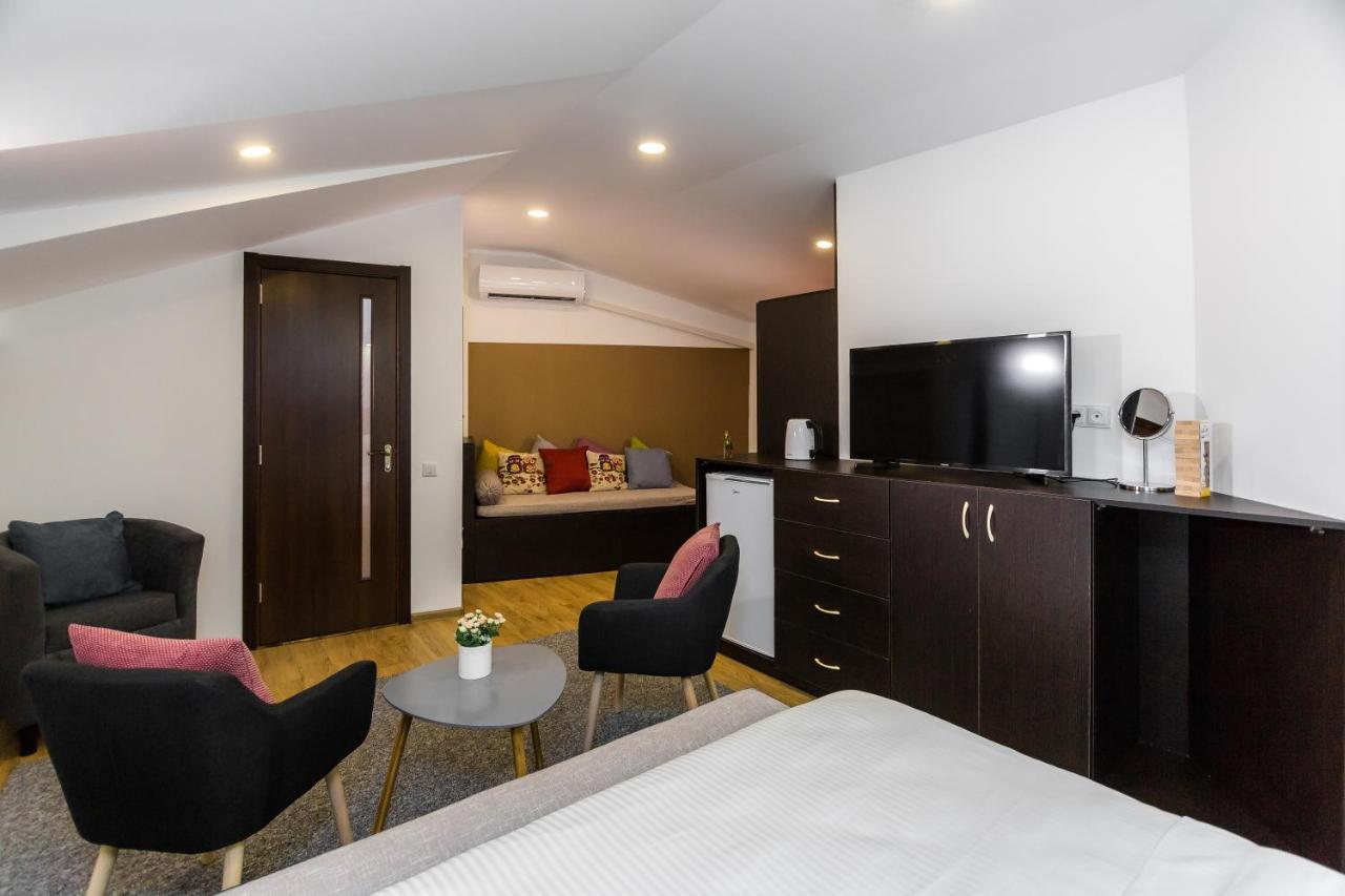 Deluxe Double Room Extra Bed