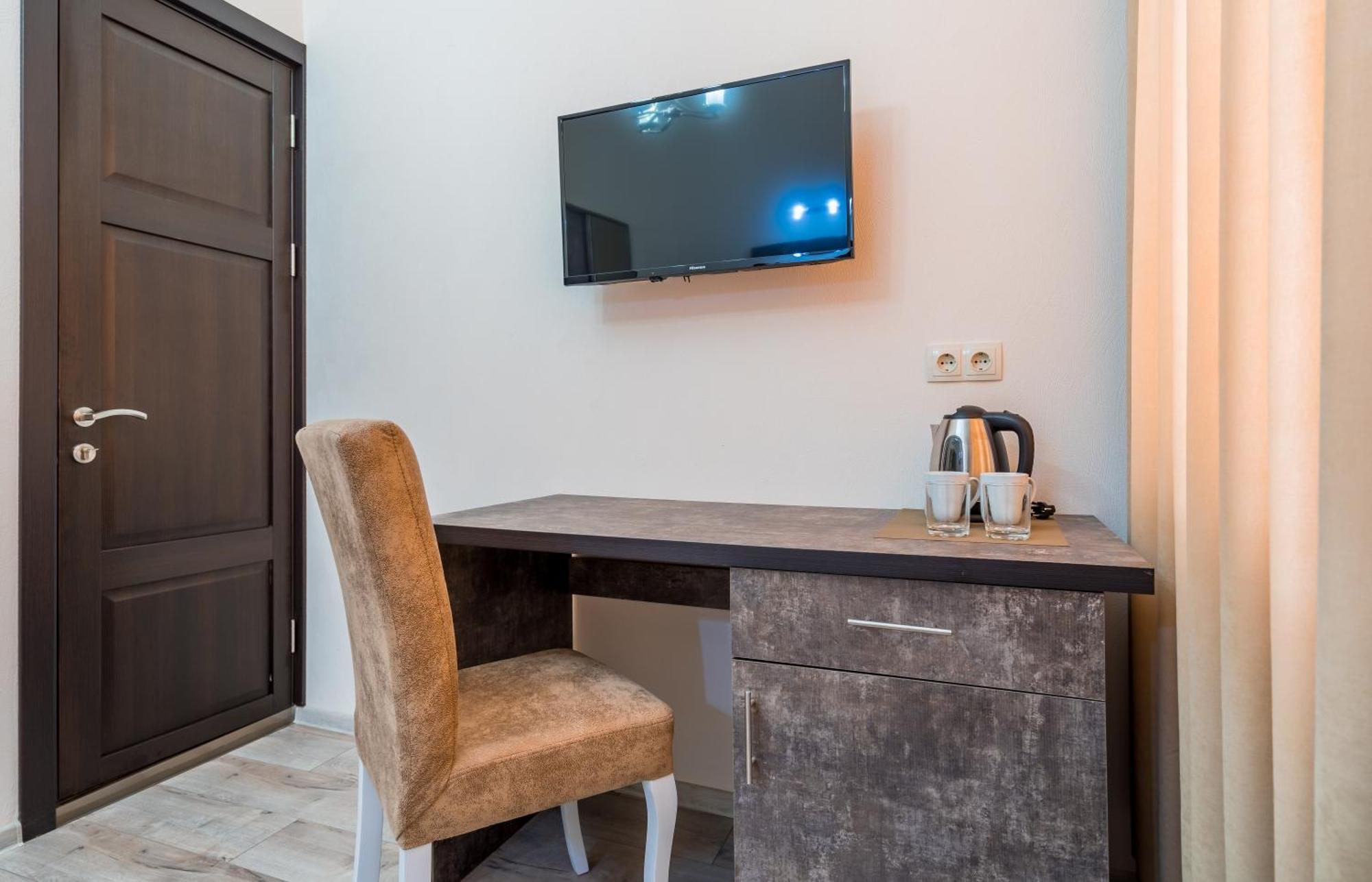Large Double Room