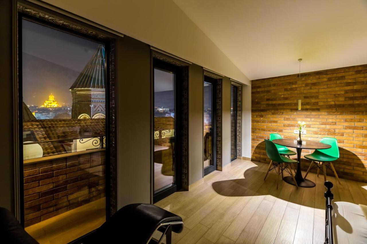 Penthouse Apartment with balcony and panoramic view