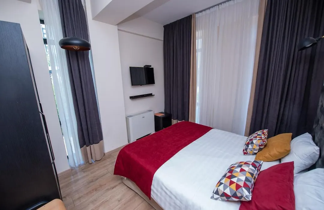 L.M Club Hotel-1