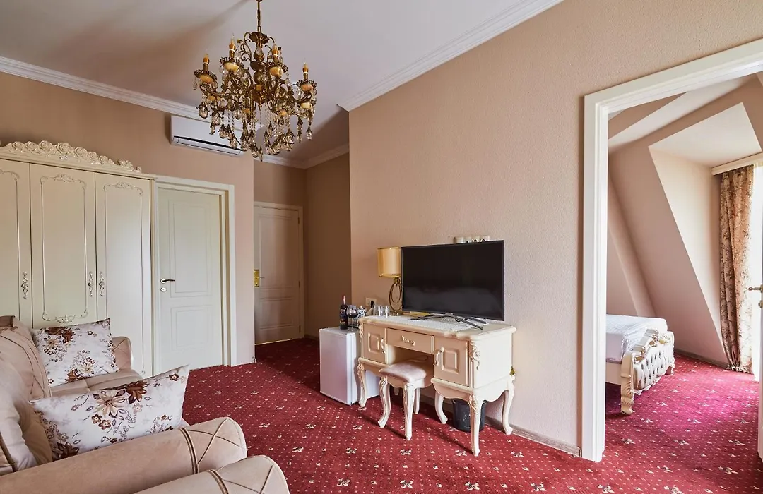Hotel Pushkin-1