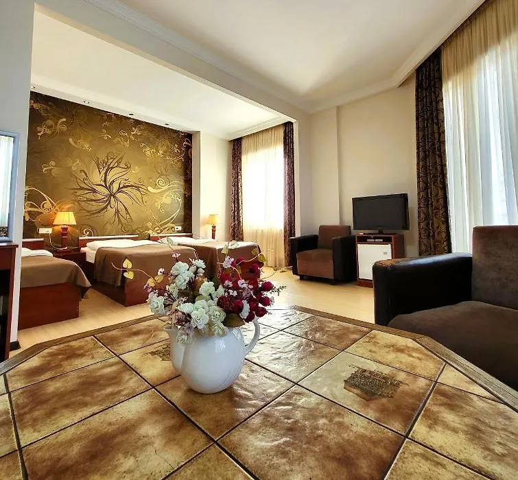 Armazi Palace-1
