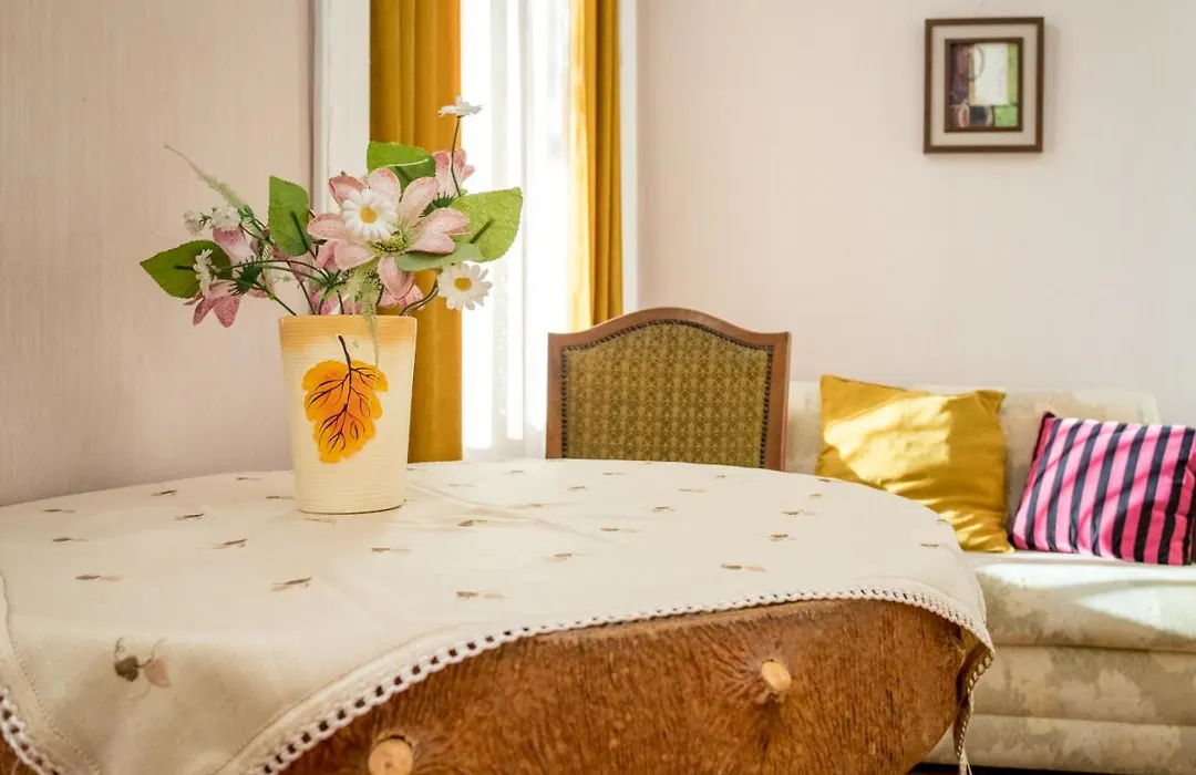 Hb Apartments Mari Brose-1