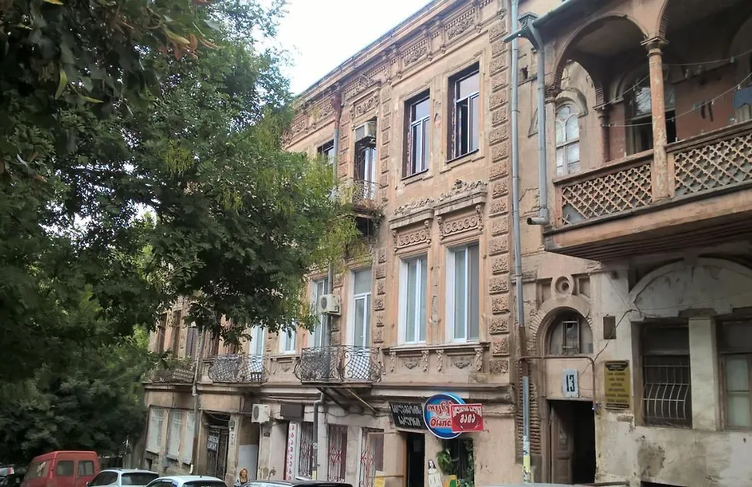 Silk House-1