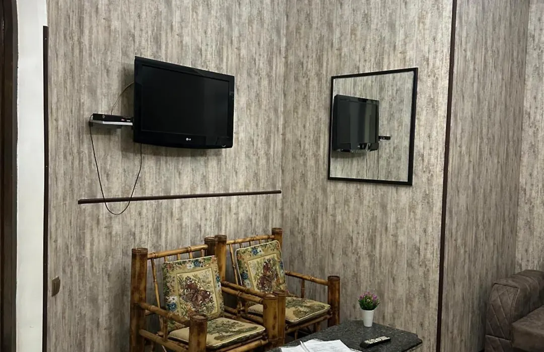Hotels Piza-1