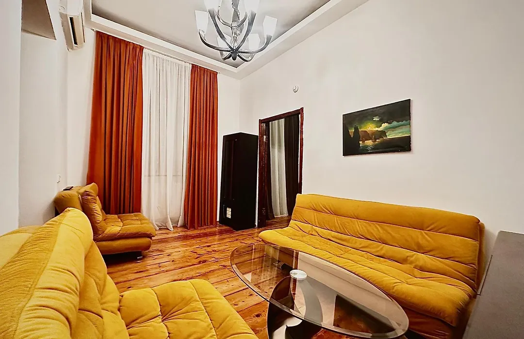 Rezis Sweet Home-1