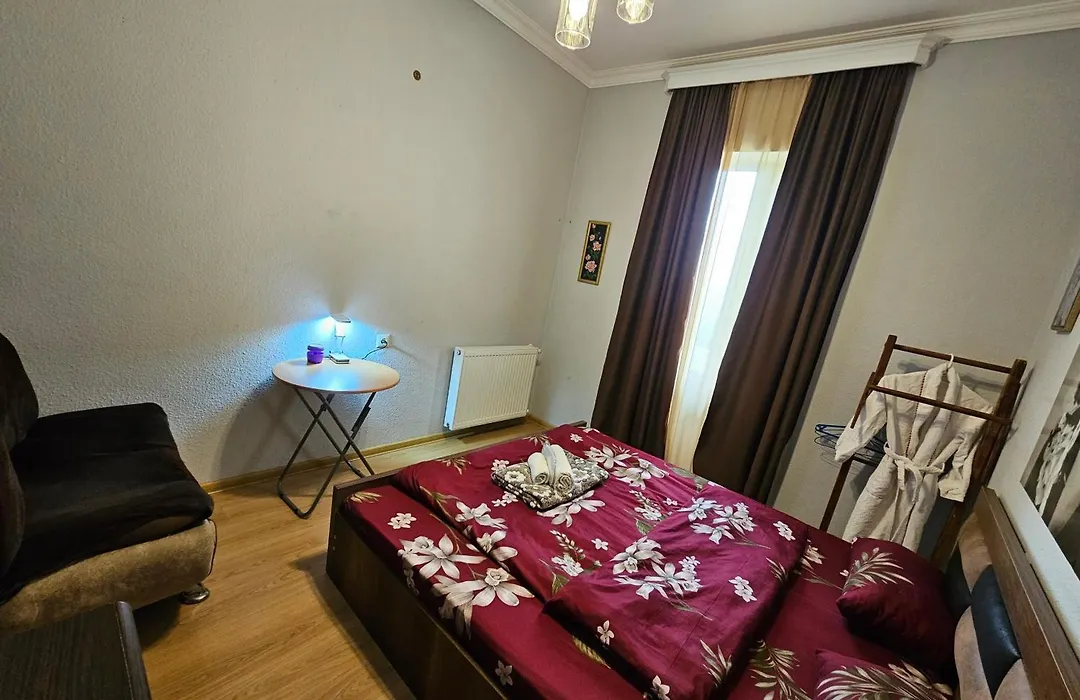 Guesthouse Different-1