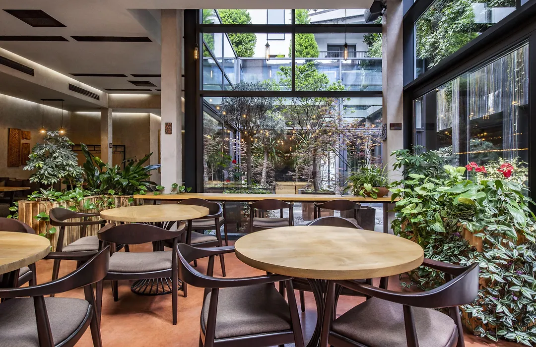 Iota Hotel Tbilisi-1