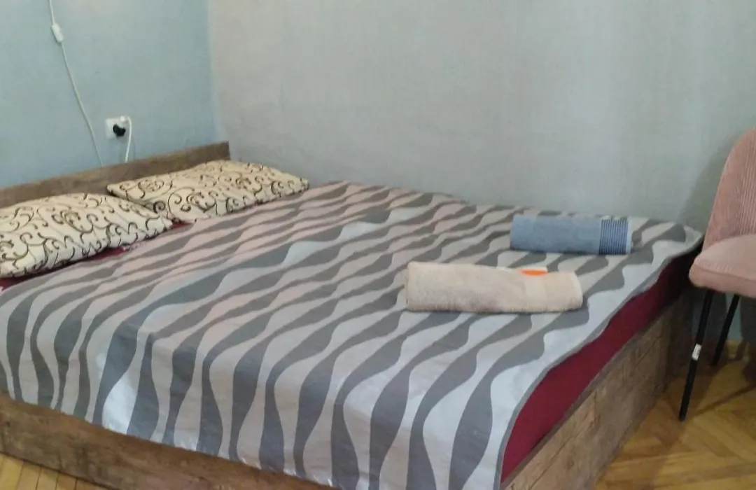Cozy Apartment Near Metro Marjanishvili-1