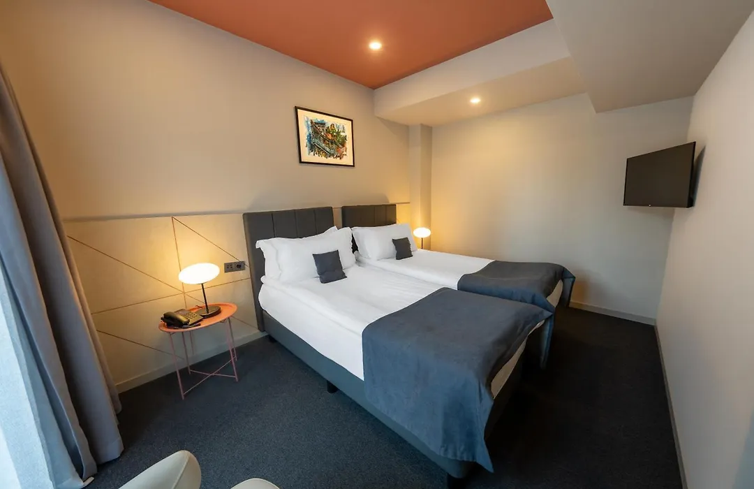King Tamar Hotel By Luxuria Hotels-1