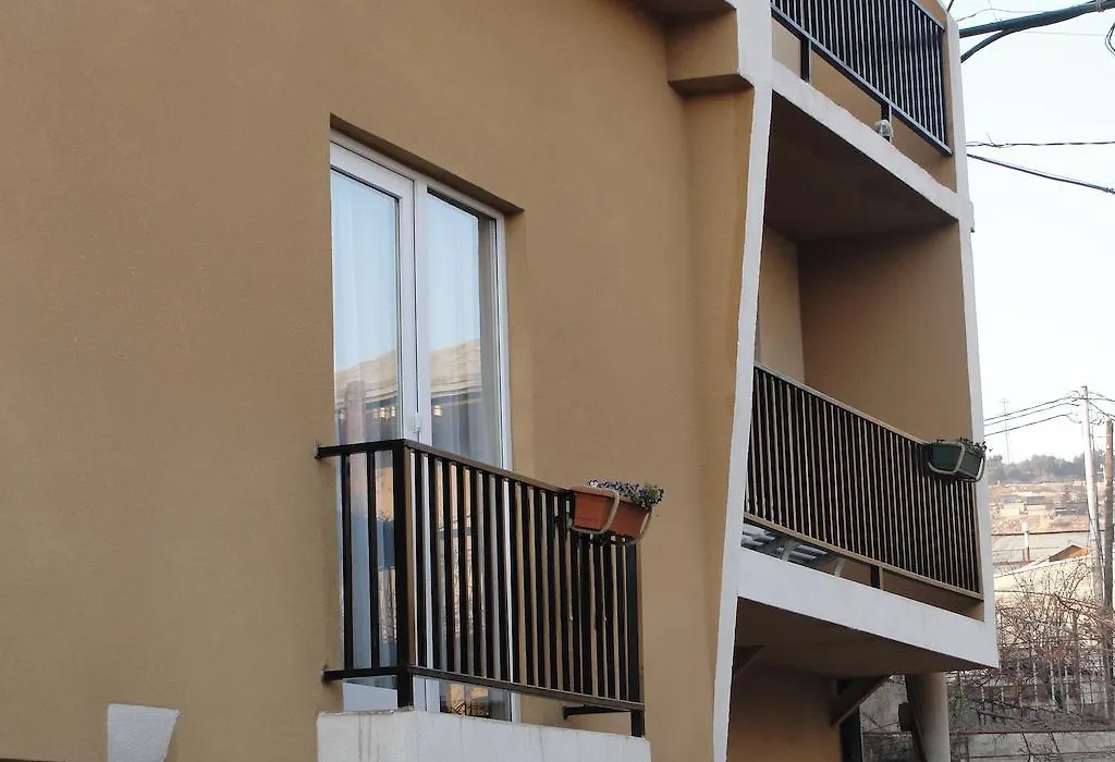 Hotel Delisi-1