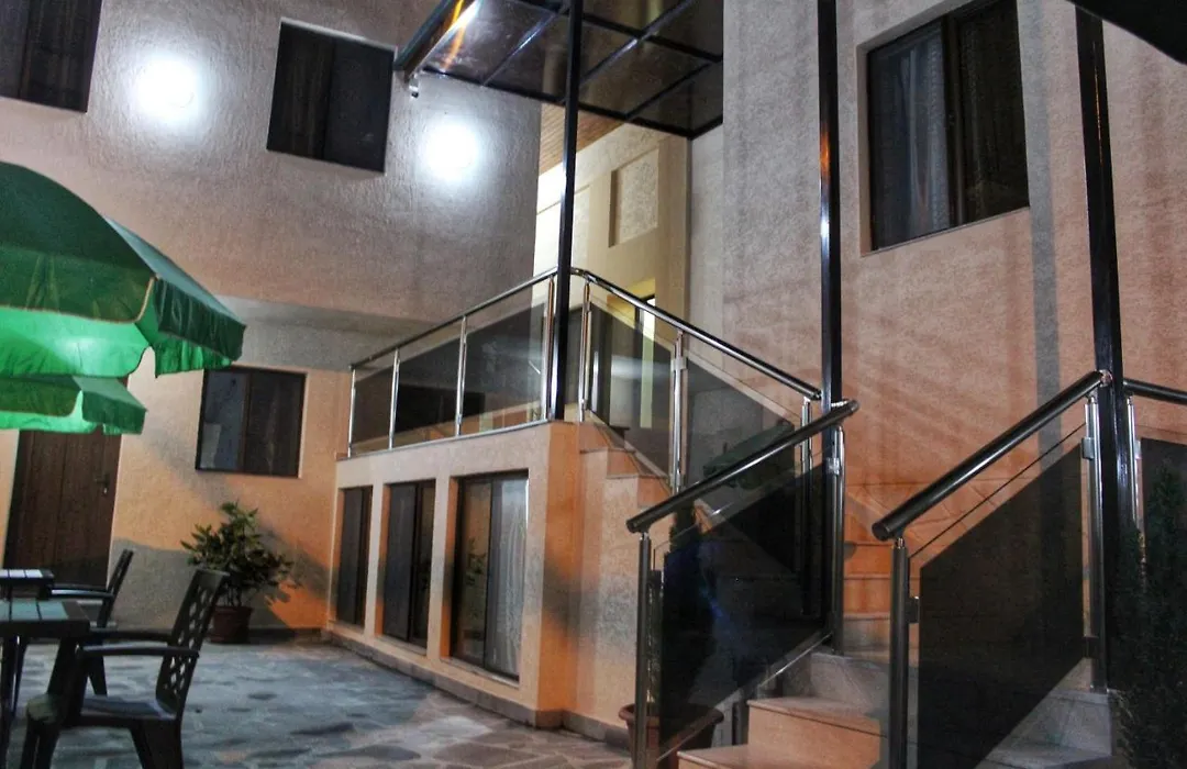 Hotel Elegant 2-1
