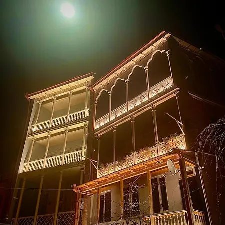Alcatraz Jail-Hostel-3