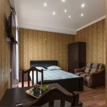 Old Tbilisi Trio Apartments-2