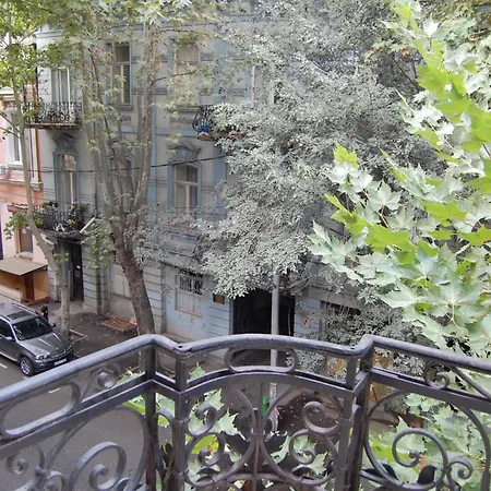 Old Tbilisi Trio Apartments-3