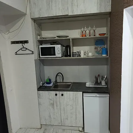 Nino'S Apartment In The Center Of Tbilisi-2