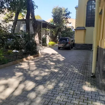 Central And Cozy Guest House Keti-3