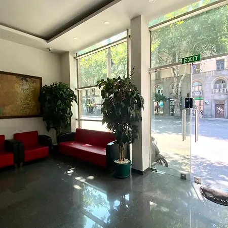 Queen Hostel-3