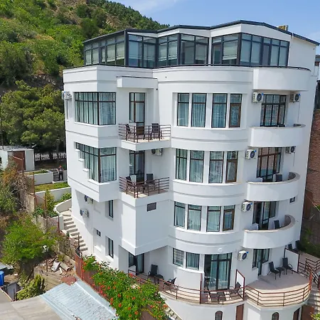 Vista Hotel-2