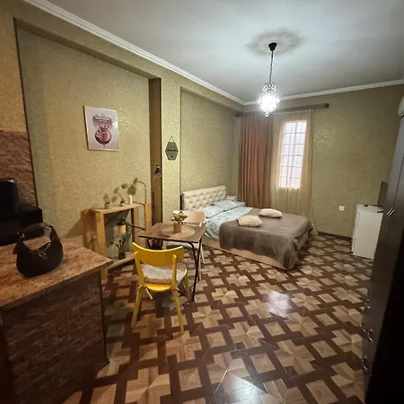 Apartment On L.Meskhishvili Turn-3