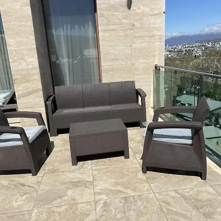 Lesya Apartment With Terrace-3