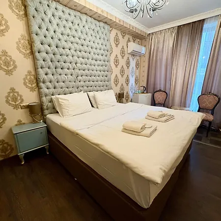 34 Silver Rooms-2