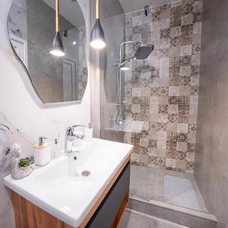 Meidani Guest House-2