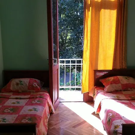 Lemon Family Guesthouse-2