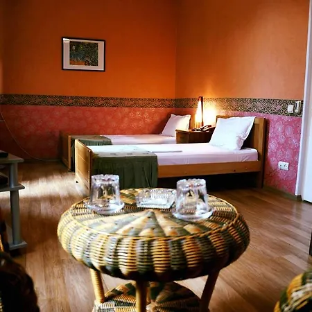 Argo Palace-2
