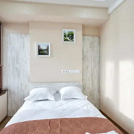 Guest-2