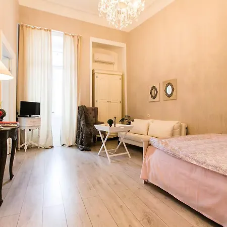 Charming Apartment In Old Tbilisi-2