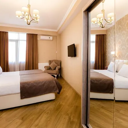 Dat Exx Apartments-3