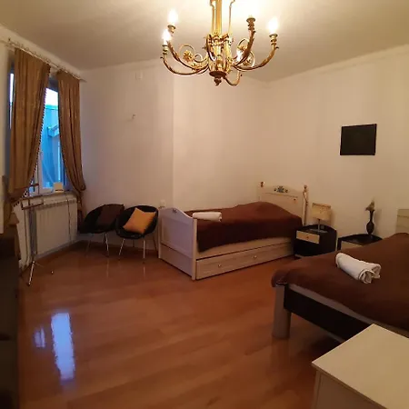 Belleview Apartments-3