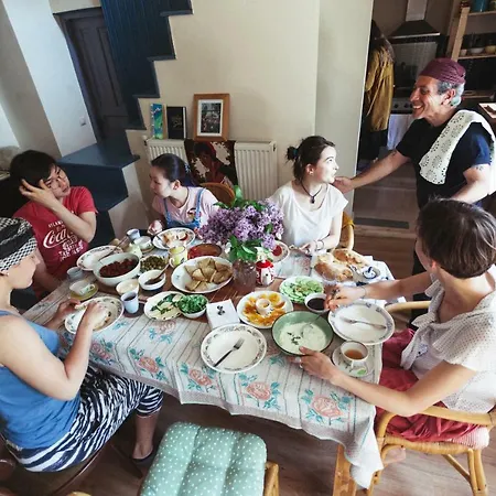 Vagabond B&B-3