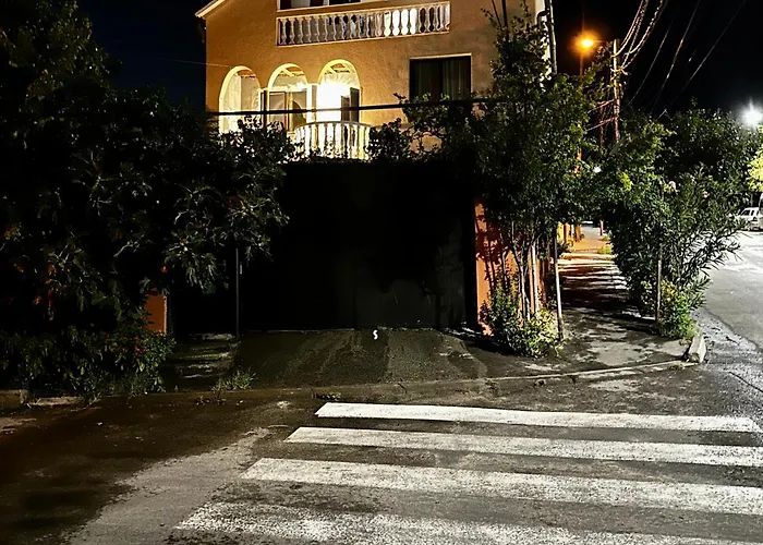 Family Guesthouse - Macharashvili Tiflis